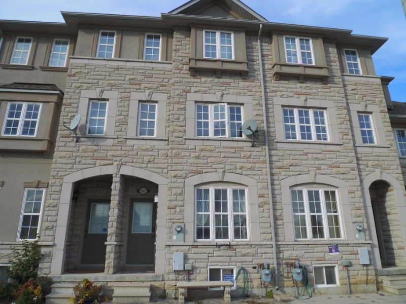 Bantry Avenue,Richmond Hill,3 Bedrooms Bedrooms,3 BathroomsBathrooms,Townhouse,Bantry Avenue,1152