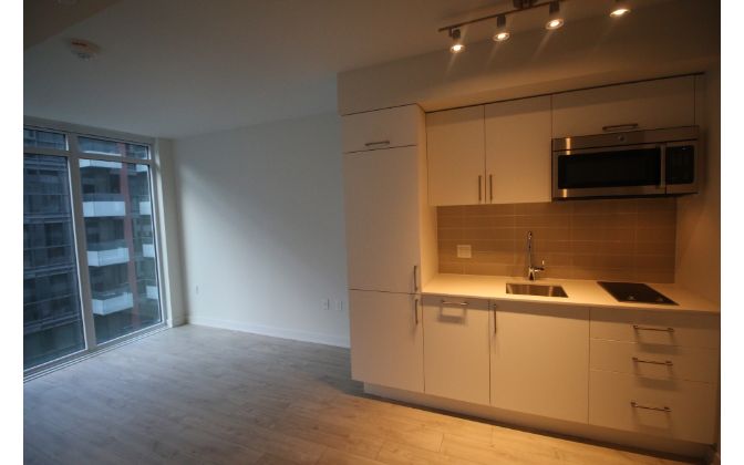 576 Front Street West, Toronto, 1 Bedroom Bedrooms, ,1 BathroomBathrooms,Condominium,For Rent,Minto Westside Condos,Front Street West,6,1190