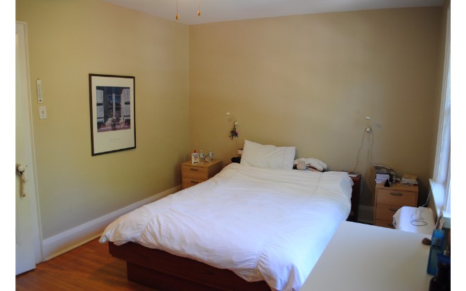 St. Clements Avenue,Toronto,4 Bedrooms Bedrooms,2 BathroomsBathrooms,House,St. Clements Avenue,1090